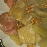 Cardos con jamón y nueces y lenguado a la plancha