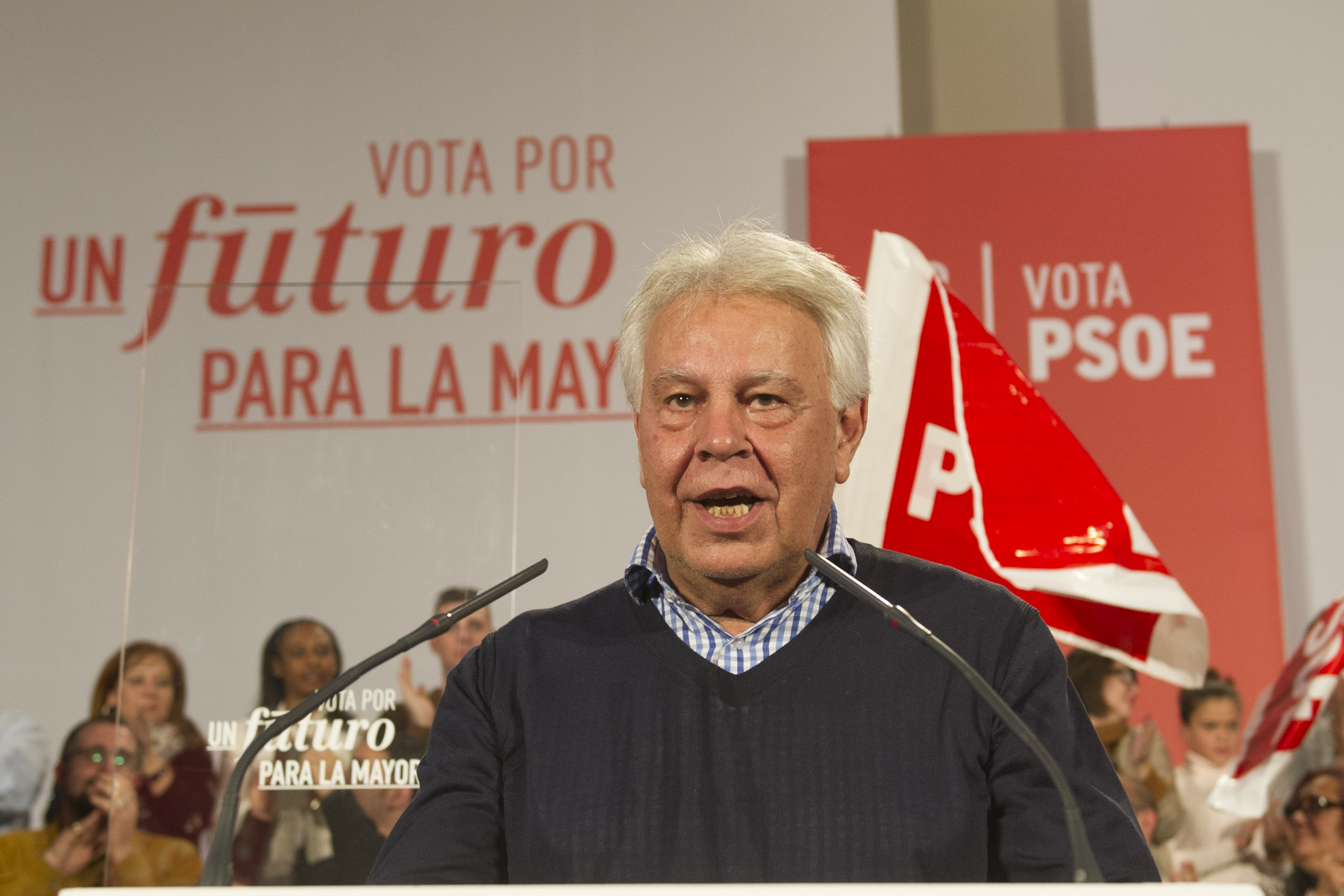 El expresidente del Gobierno Felipe González en el mitin de Vicálvaro (Madrid). Foto: PSOE