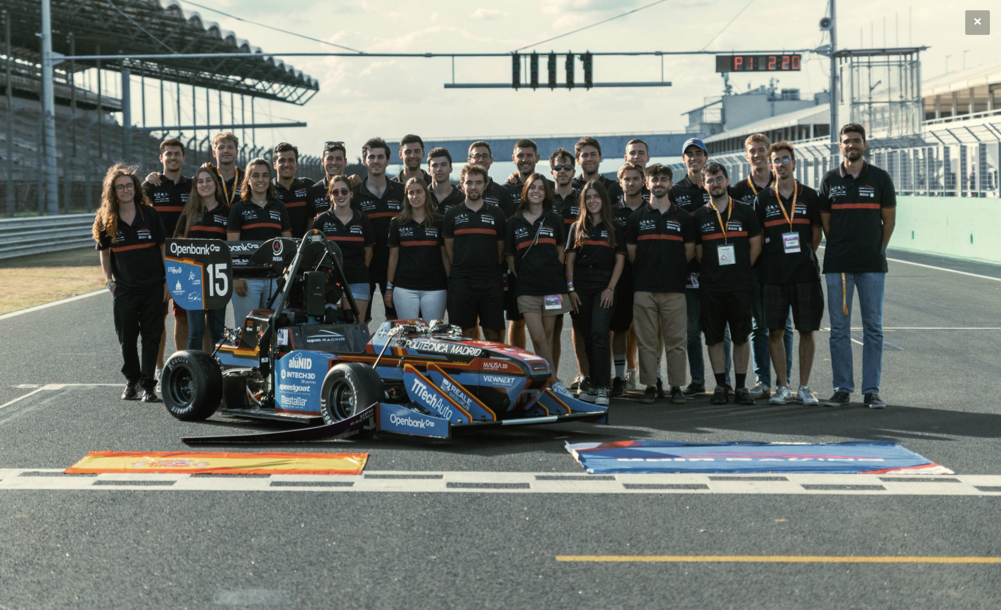 Cada año nuevos estudiantes de la Universidad Politécnica de Madrid forman el equipo de competición UPM Racing de Formula Student.