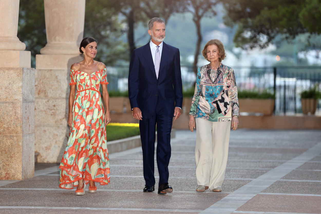 Los Reyes, Felipe VI y Letizia, y La Reina Sofía. EP