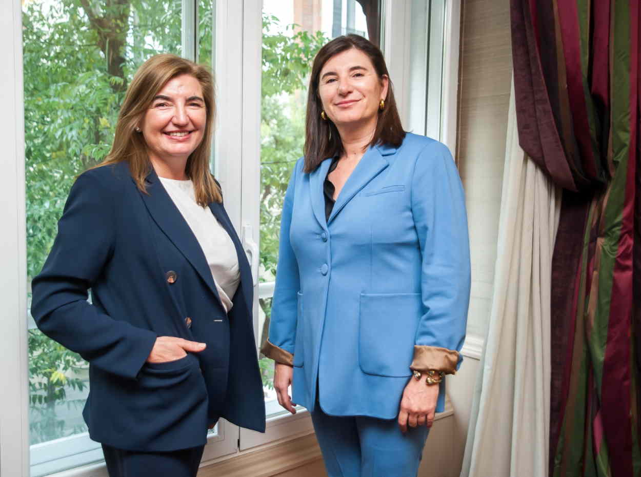Lourdes y Carmen Martínez Zabala, consejera delegada y presidenta de Familia Martínez Zabala