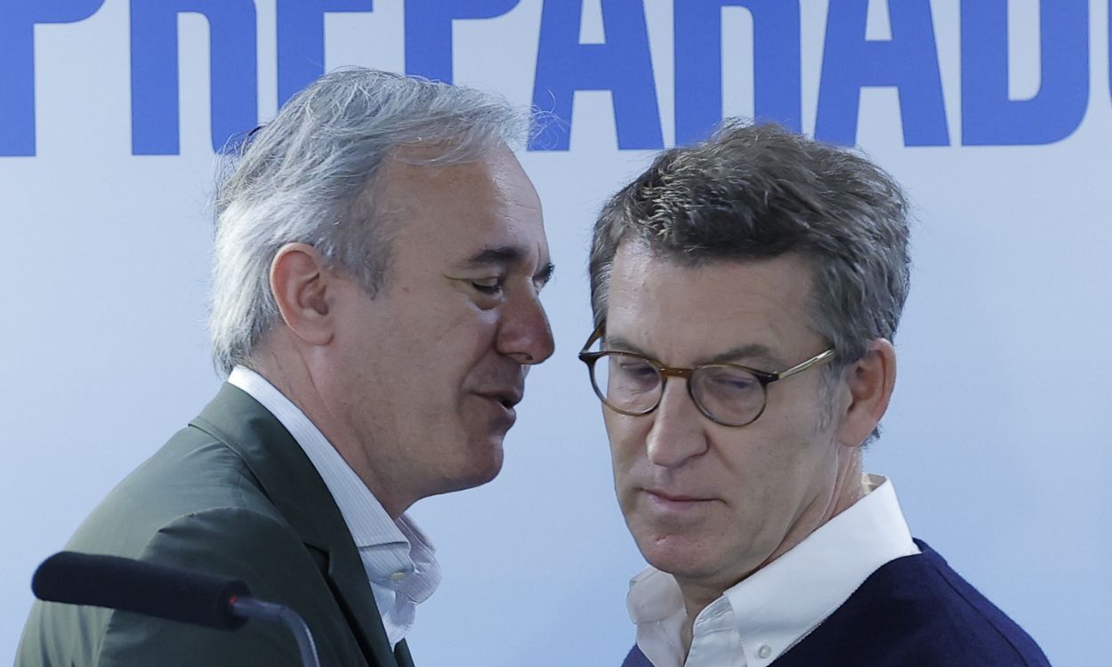 El alcalde de Zaragoza y presidente del PP de Aragón, Jorge Azcón, y el presidente del PP nacional, Alberto Núñez Feijóo