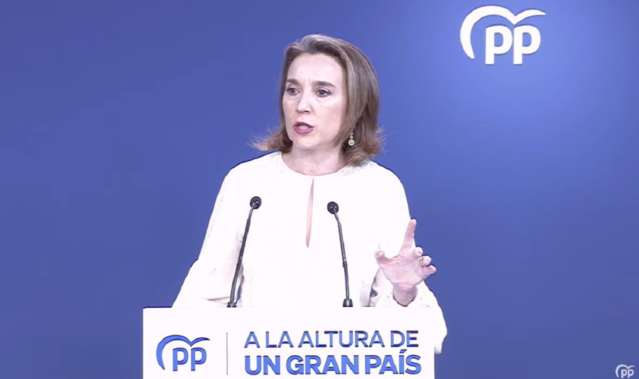 La secretaria general del PP, Cuca Gamarra, en rueda de prensa. PP