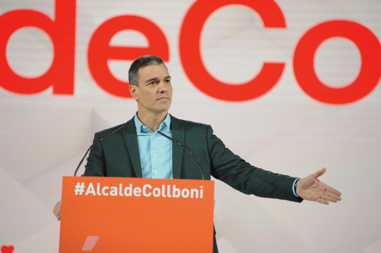 Sánchez insta a Feijóo a aceptar el resultado de las elecciones. EP