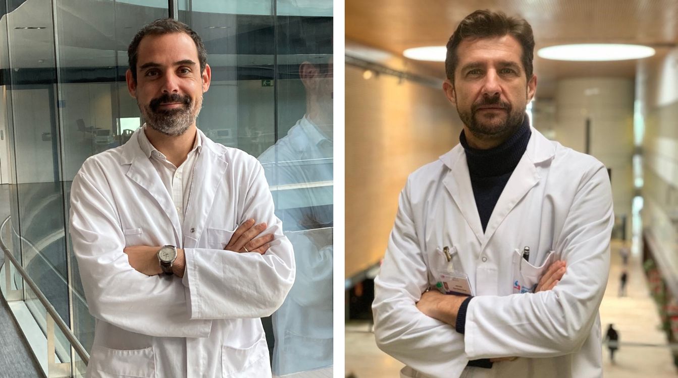 Los doctores David Carracedo y Miguel Sánchez Encinas, urólogos del Hospital Universitario Rey Juan Carlos y pioneros en implantar esfínteres artificiales mediante cirugía robótica