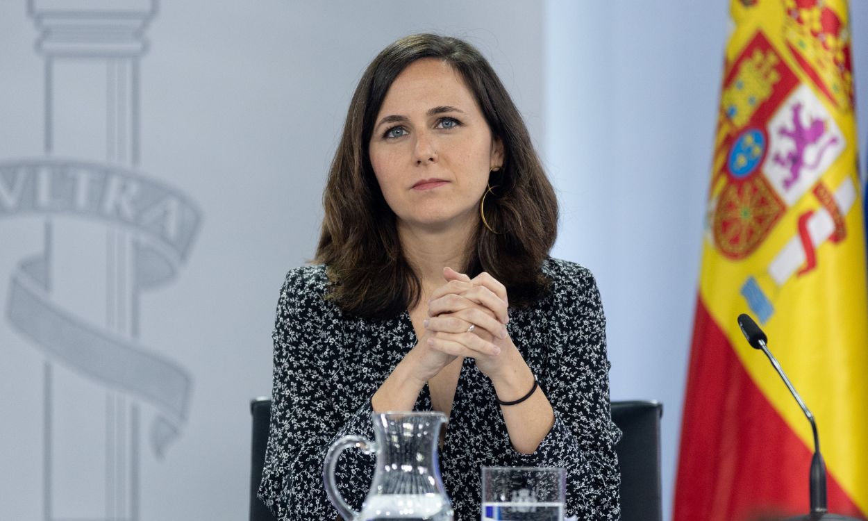 La ministra de Derechos Sociales, Ione Belarra, en rueda de prensa tras el Consejo de Ministros. EP. 