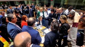 El Gobierno lucha en Bruselas por ampliar la excepción ibérica y mantener la luz más barata de Europa