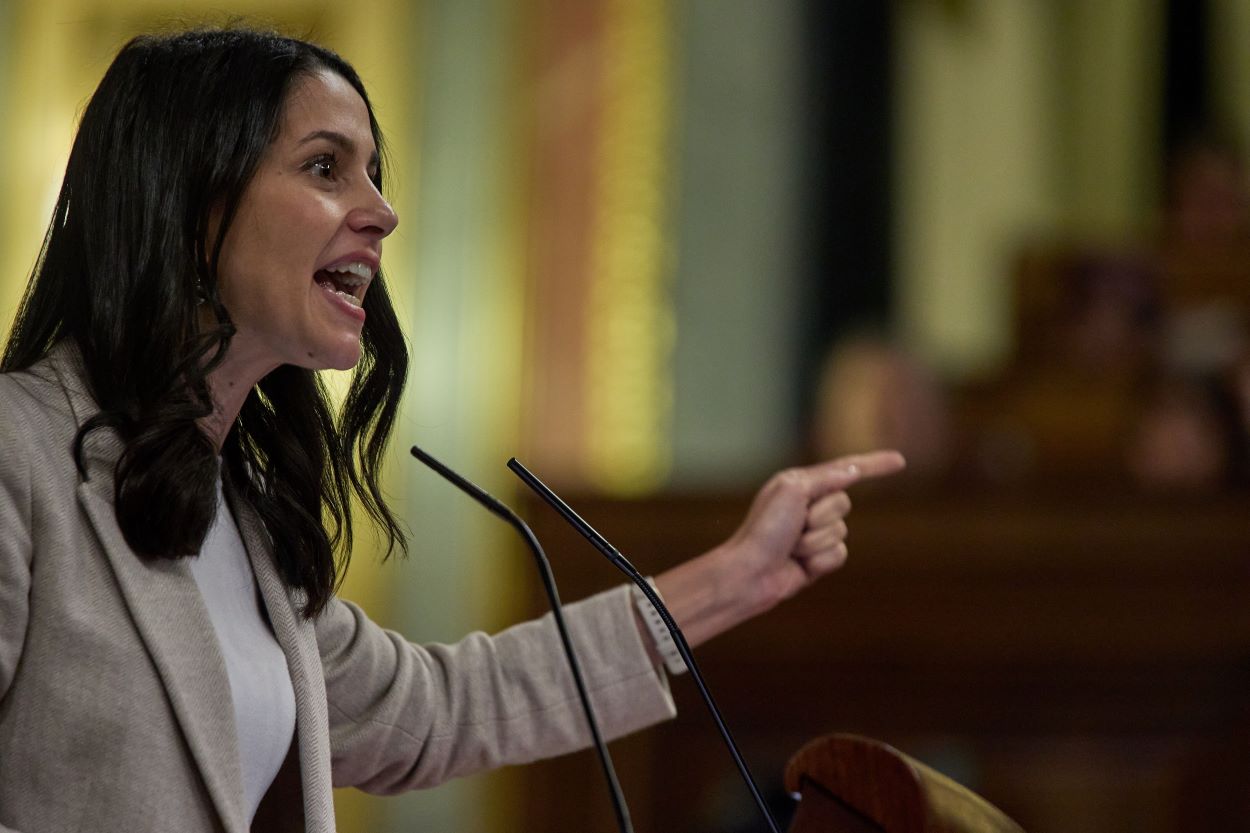 La presidenta de Cs, Inés Arrimadas, en la sesión plenaria de esta semana del Congreso de los Diputados. JESÚS HELLÍN/EP