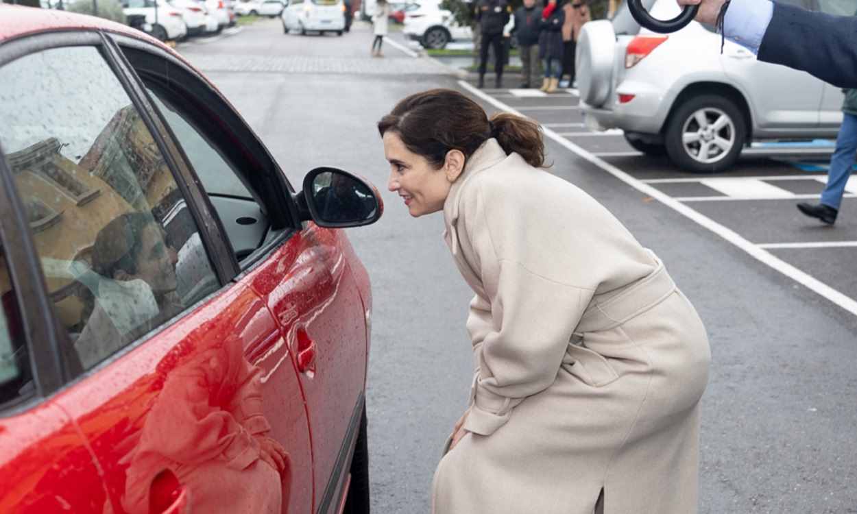 Isabel Díaz Ayuso, presidenta de la Comunidad de Madrid, en 'Las Rozas Village'. EP