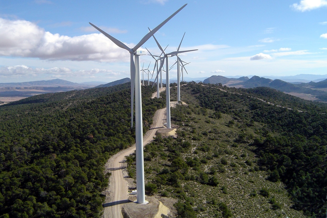 Los tribunales han puesto en entredicho las políticas de la Xunta en materia de parques eólicos (Foto: Europa Press).