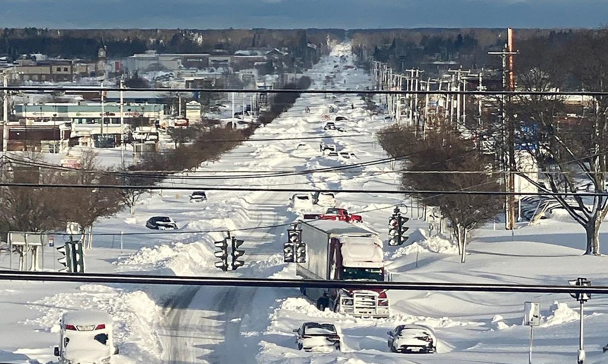 Estado de las carreteras en el estado de Nueva York por la ola de frio polar. EP.