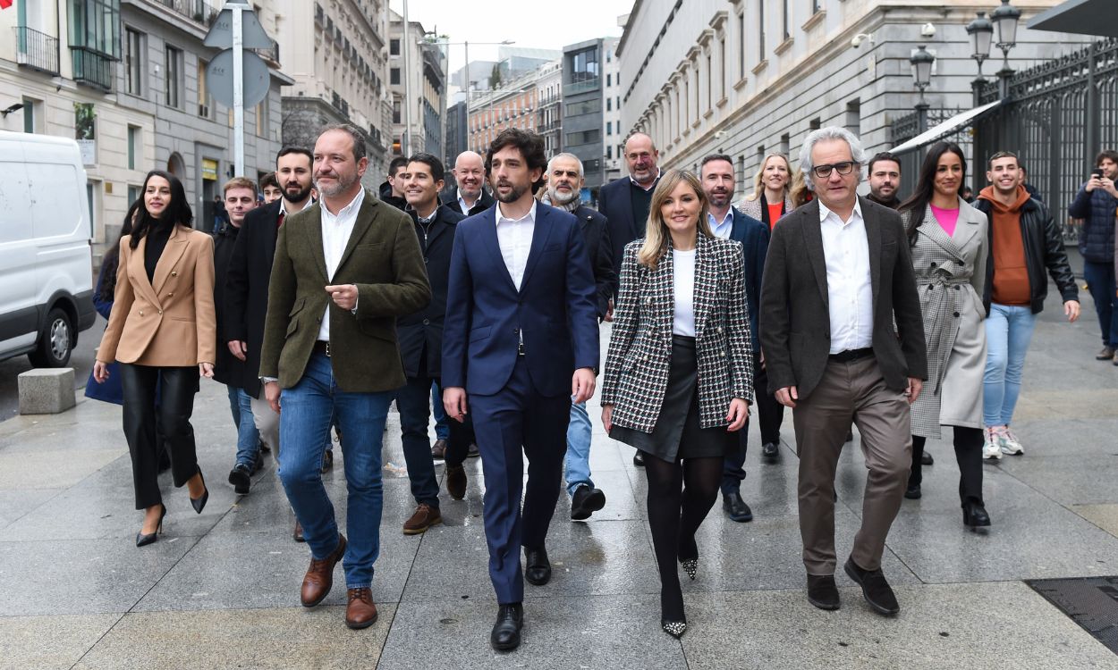 Los miembros de la lista de Ciudadanos conformada por Inés Arrimadas, 'Renace tu partido'. EP.