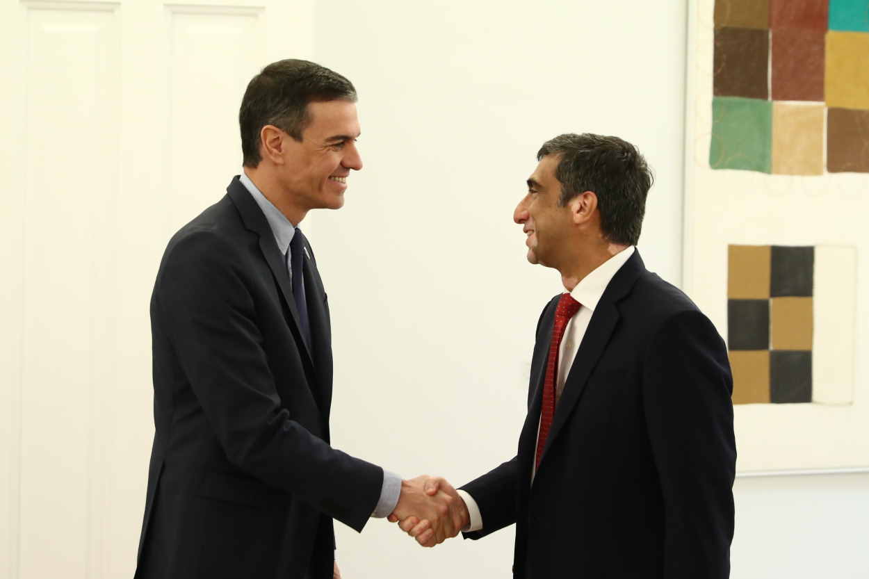 El presidente del Gobierno, Pedro Sánchez, en el encuentro con Nitesh Banga, CEO de GlobalLogic. EP