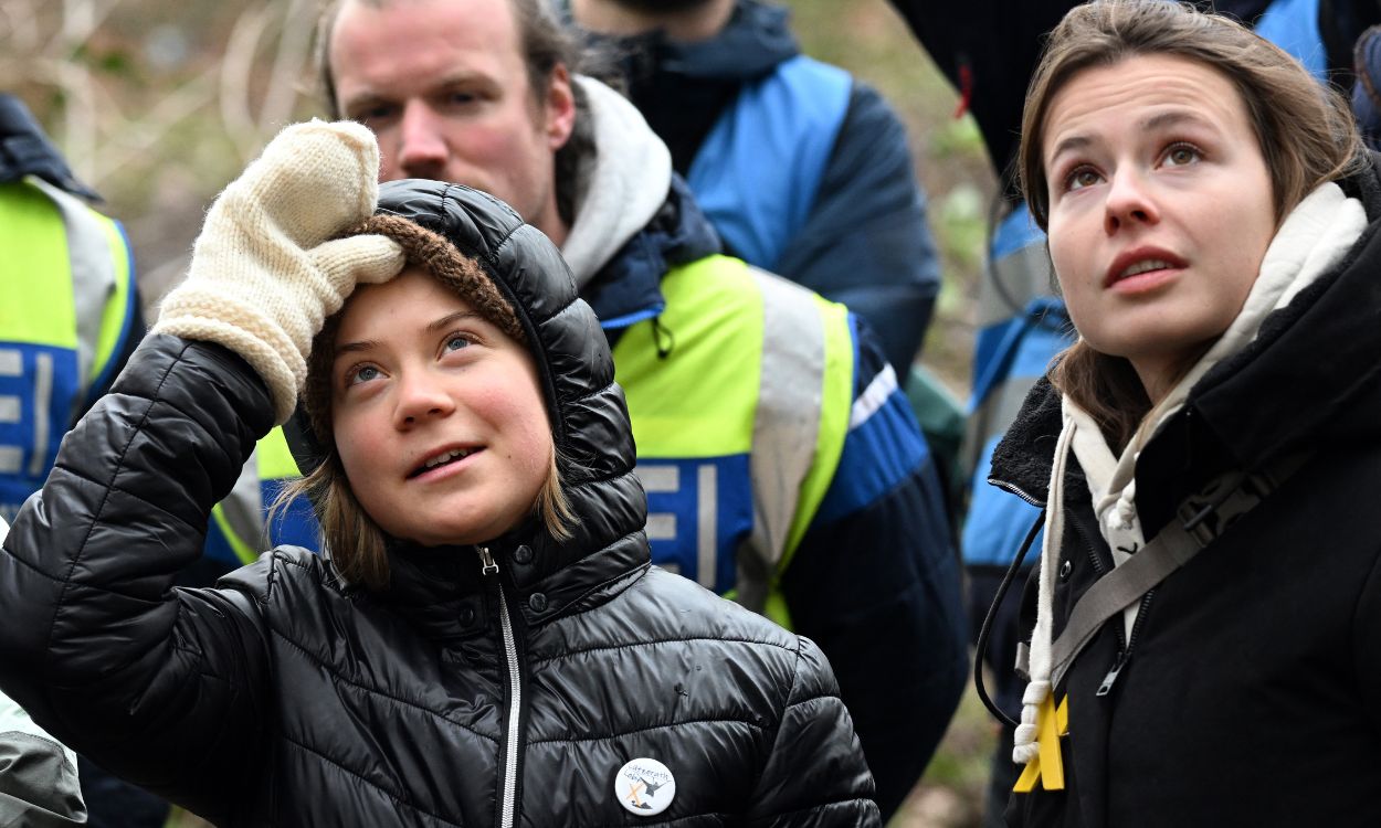 La activista climática Greta Thunberg en una protesta en una mina de un pueblo alemán. EP.