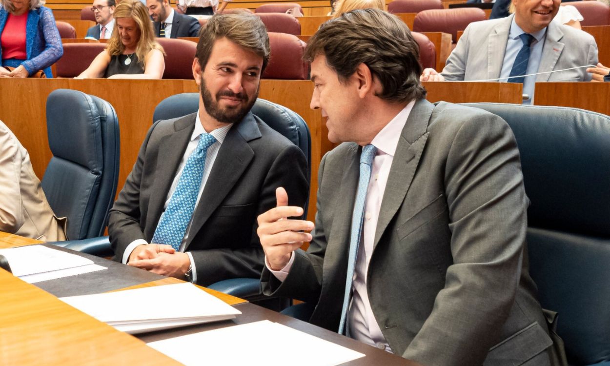 El presidente de Castilla y León, Alfonso Fernández Mañueco, y el vicepresidente, Juan García Gallardo. EP