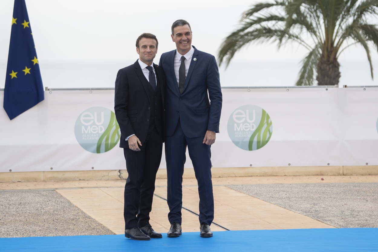 El presidente del Gobierno de España, Pedro Sánchez, y el presidente de Francia, Emmanuel Macron, en su último encuentro. EP