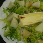Ensalada de escarola y capón relleno con castañas