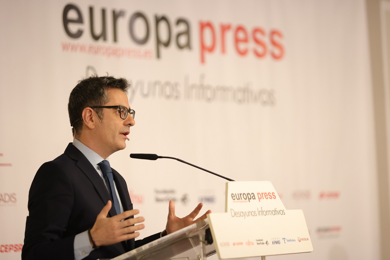 Comparecencia de Félix Bolaños durante un desayuno informativo de Europa Press. EP