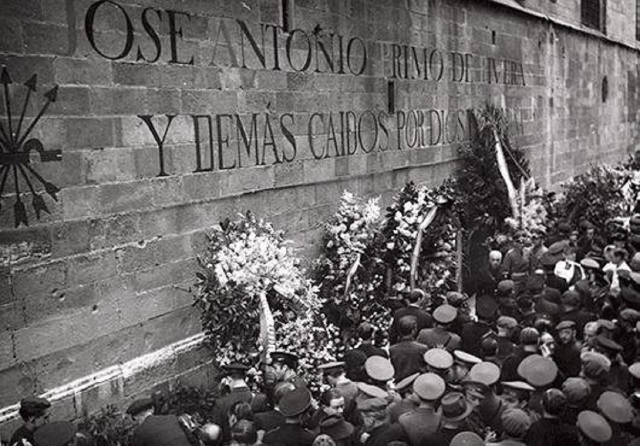 Primo de Rivera, “de tapadillo”, presente en la catedral de Barcelona