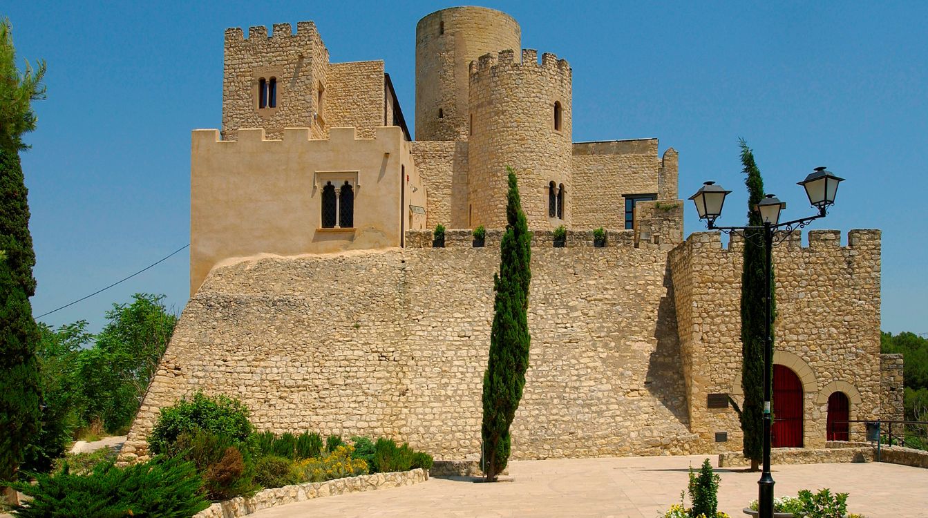 El castillo de Castellet, sede de la Fundación Abertis, acoge desde 2014 el Centro Internacional UNESCO para las Reservas de la Biosfera Mediterráneas (UNESCOMED)