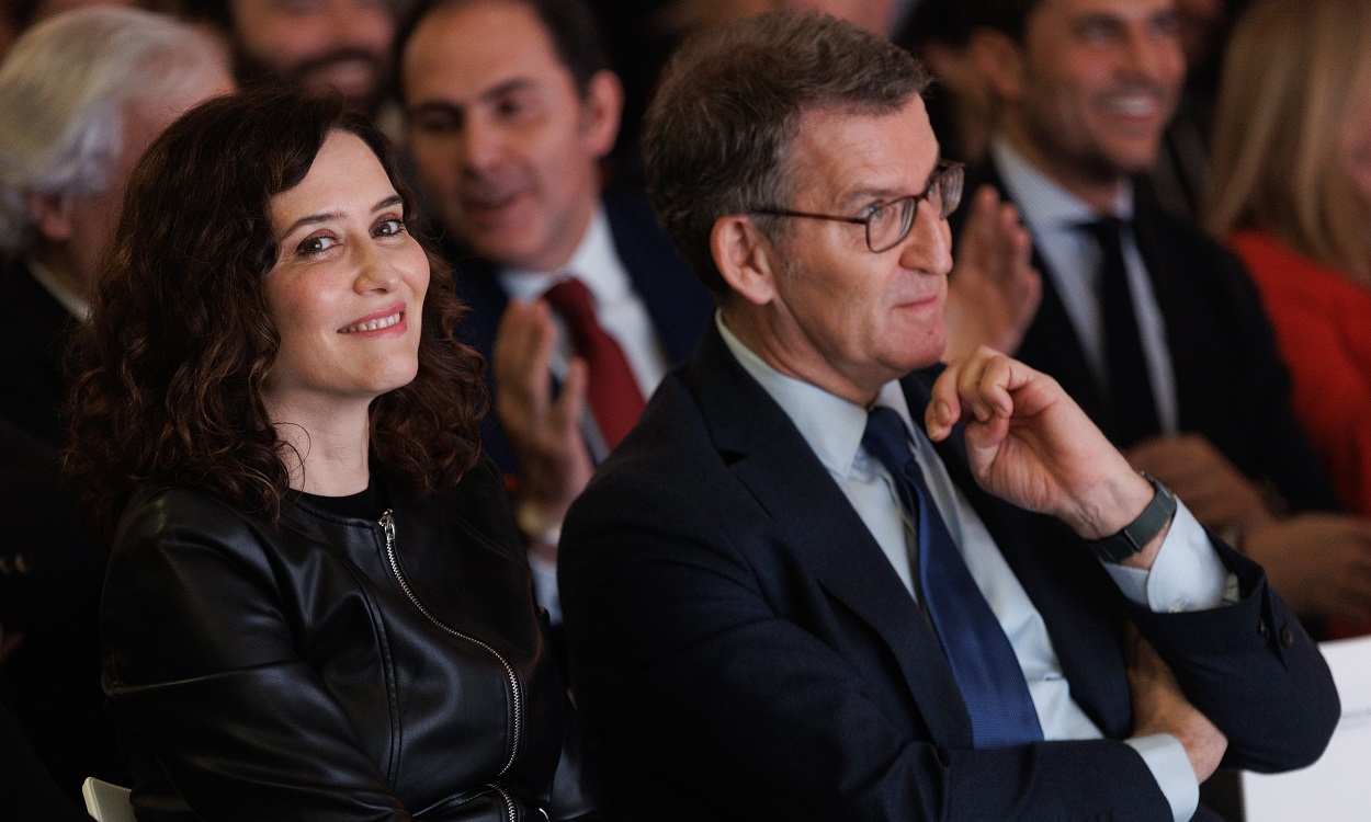 Isabel Díaz Ayuso y Alberto Núñez Feijóo, líder del PP, en Fitur. EP