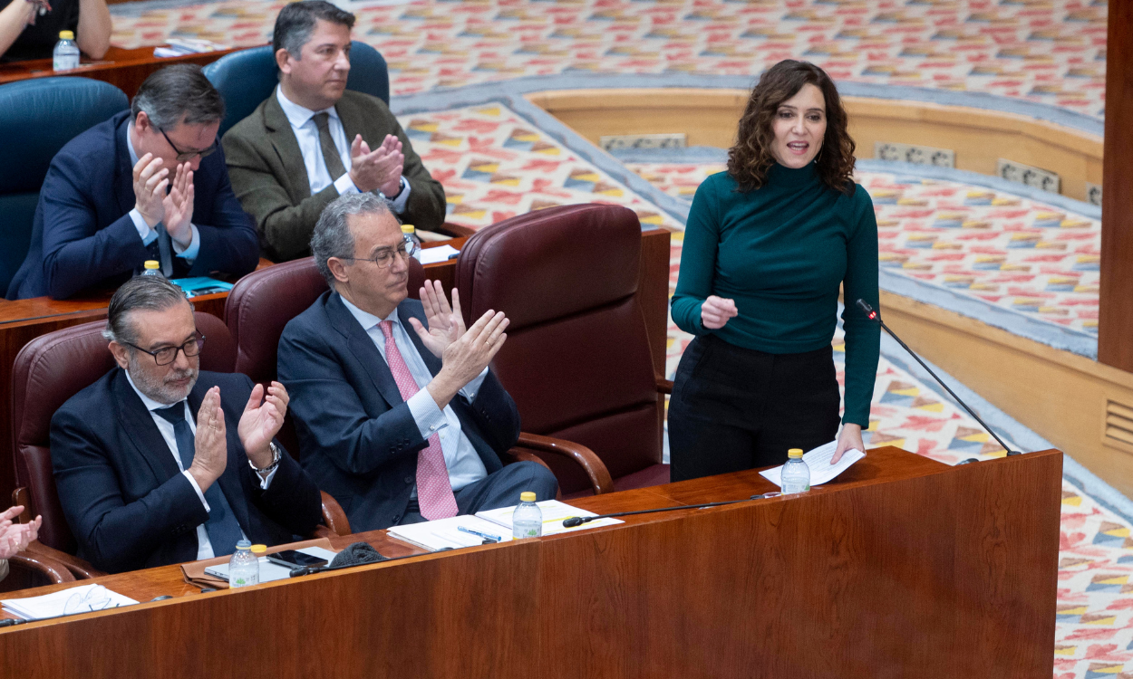 La presidenta de la Comunidad de Madrid, Isabel Díaz Ayuso, interviniendo durante un pleno en la Asamblea de Madrid | EP