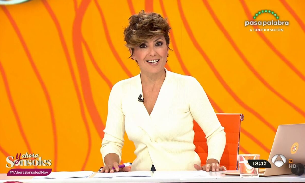 Sonsoles Ónega presentando su programa de televisión 'Y ahora Sonsoles' | Antena 3