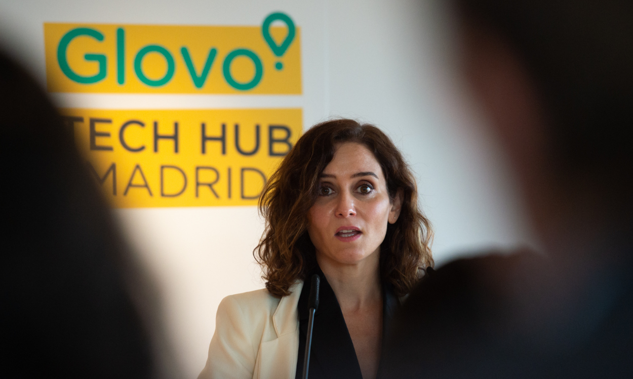 La presidenta de la Comunidad de Madrid, Isabel Díaz Ayuso, interviene en una rueda de prensa en la inauguración del Tech Hub de Glovo.
