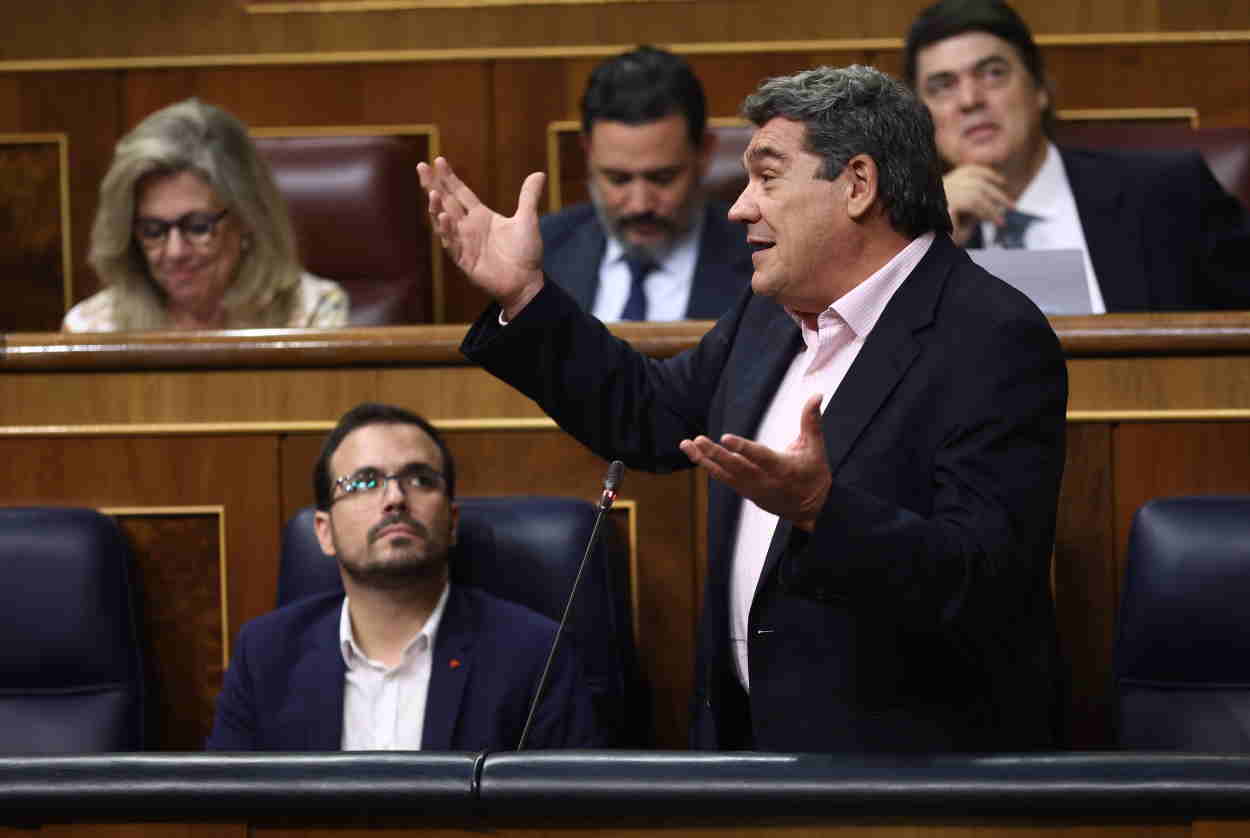 El ministro de Inclusión, Seguridad Social y Migraciones, José Luis Escrivá, en un pleno en el Congreso de los Diputados. EP.