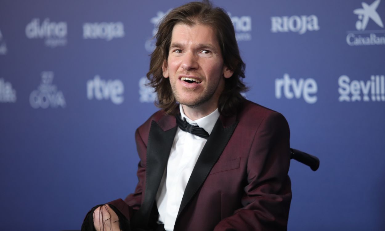 El actor Telmo Irureta posa en la alfombra azul previa a la gala de la 37 edición de los Premios Goya. EP