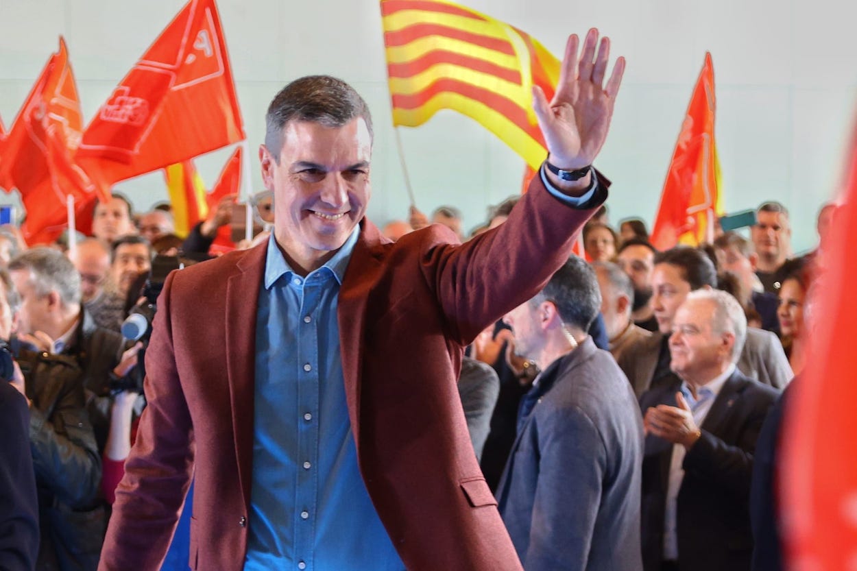 Sánchez anuncia mayor partida para becas. PSOE