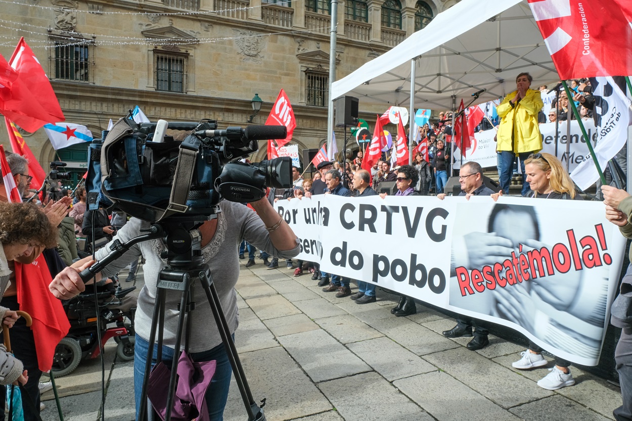 Imagen de la protesta de trabajadores de la radio y televisión públicas de Galicia celebrada en noviembre pasado contra la manipulación informativa (Foto: Europa Press).