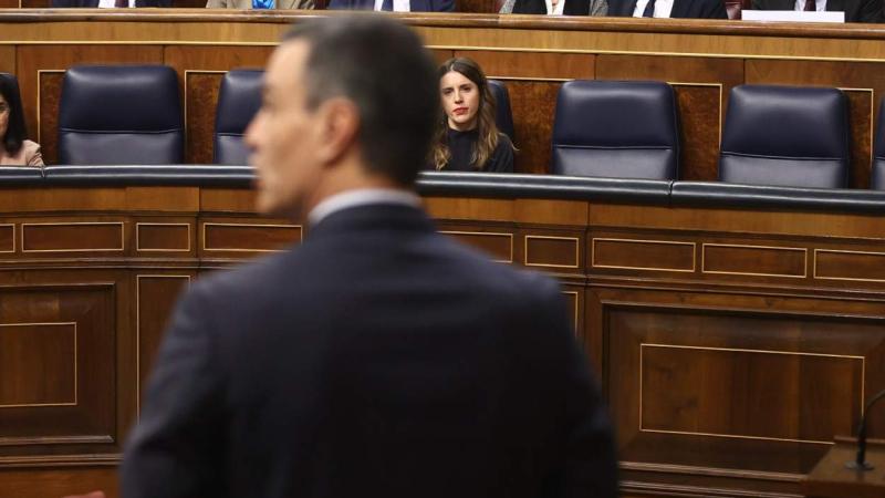 La coalición de Gobierno resiste pese a la guerra abierta por la ley del 'solo sí es sí'. EP