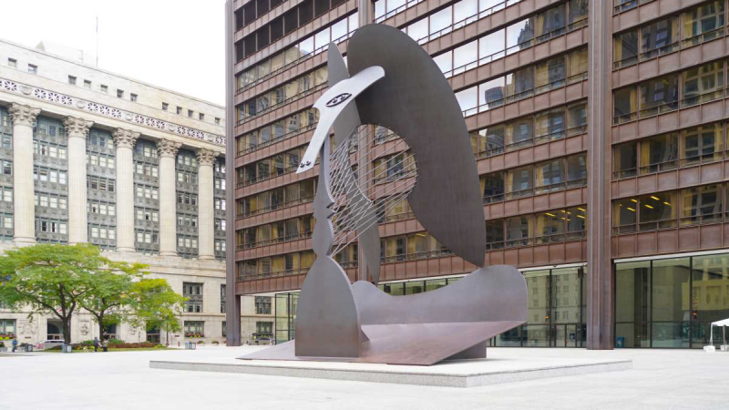 En Chicago puedes encontrarte esculturas de Picasso en plena calle