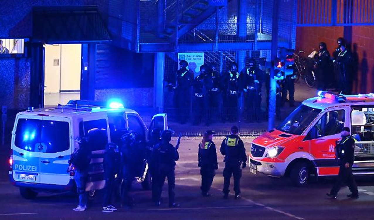 Servicios de emergencia tras el tiroteo en Hamburgo. NTV
