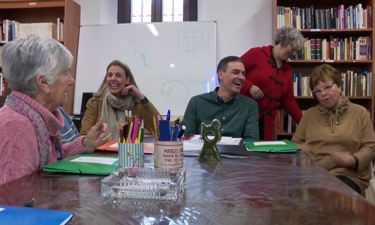 El presidente del Gobierno, Pedro Sánchez, en Azután (Toledo).