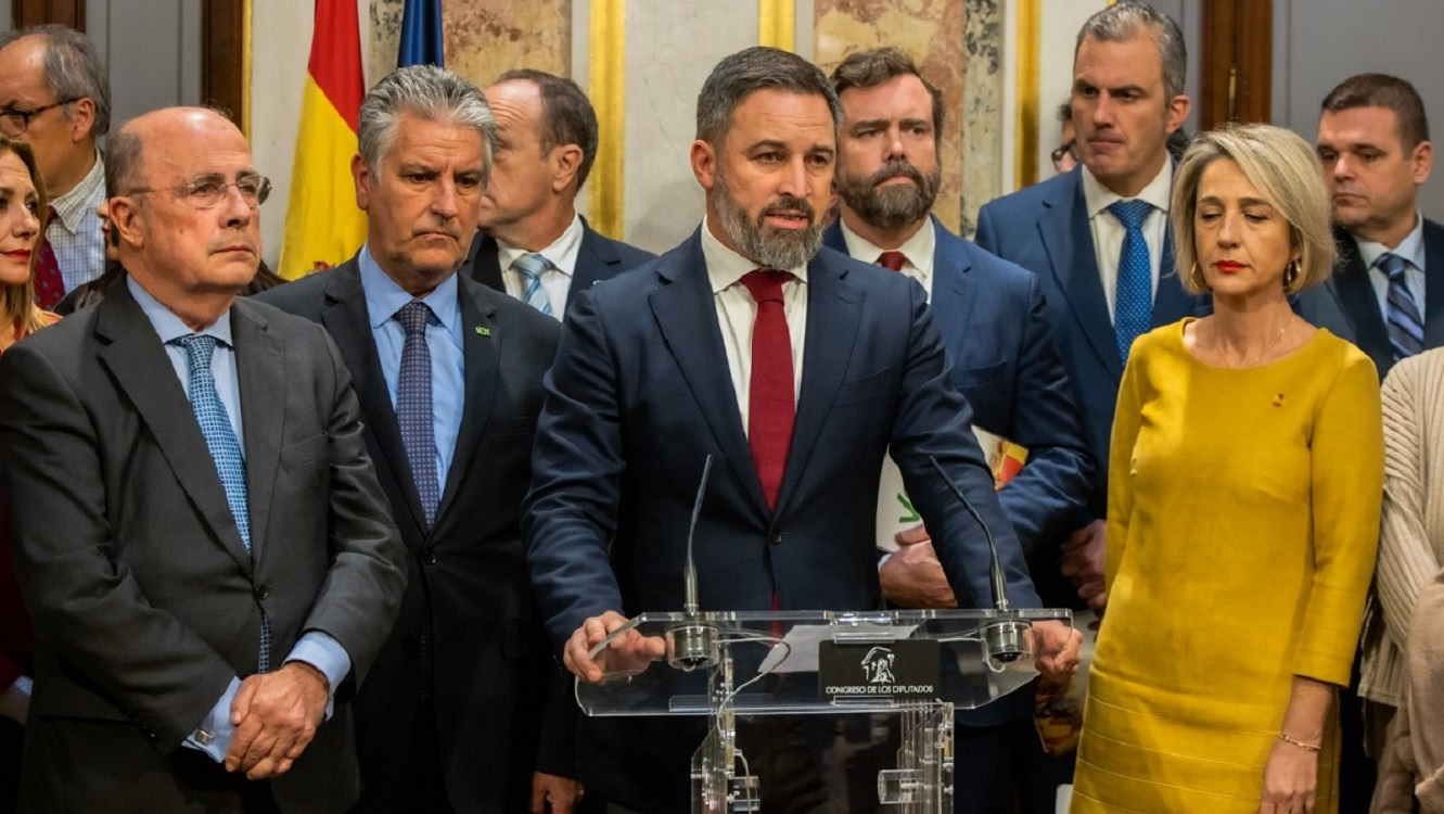 Santiago Abascal junto a varios diputados de Vox. Vox