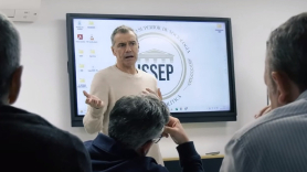 Toni Cantó impartiendo clase. ISSEP Madrid