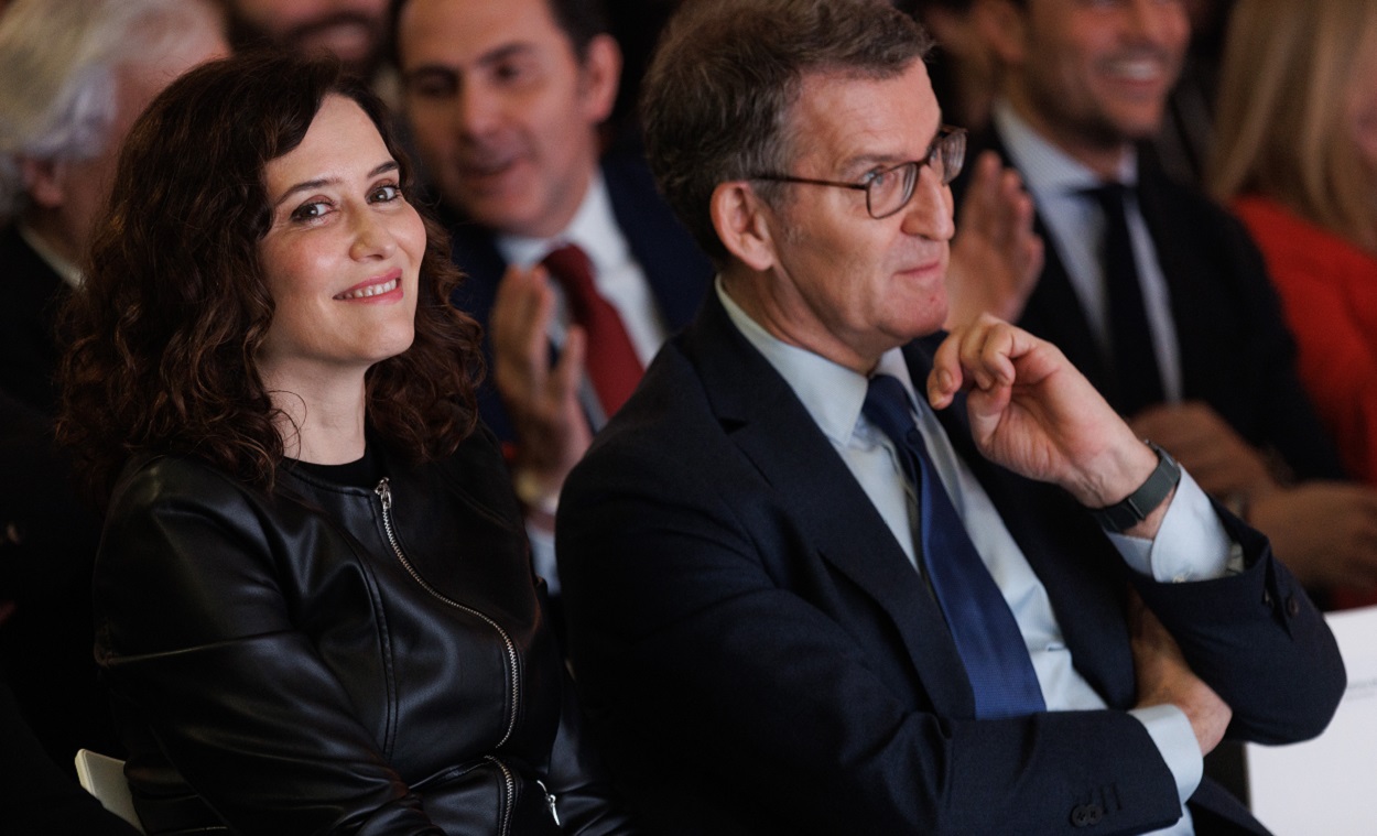 La presidenta de la Comunidad de Madrid, Isabel Díaz Ayuso, y el líder del PP, Alberto Núñez Feijóo. EP