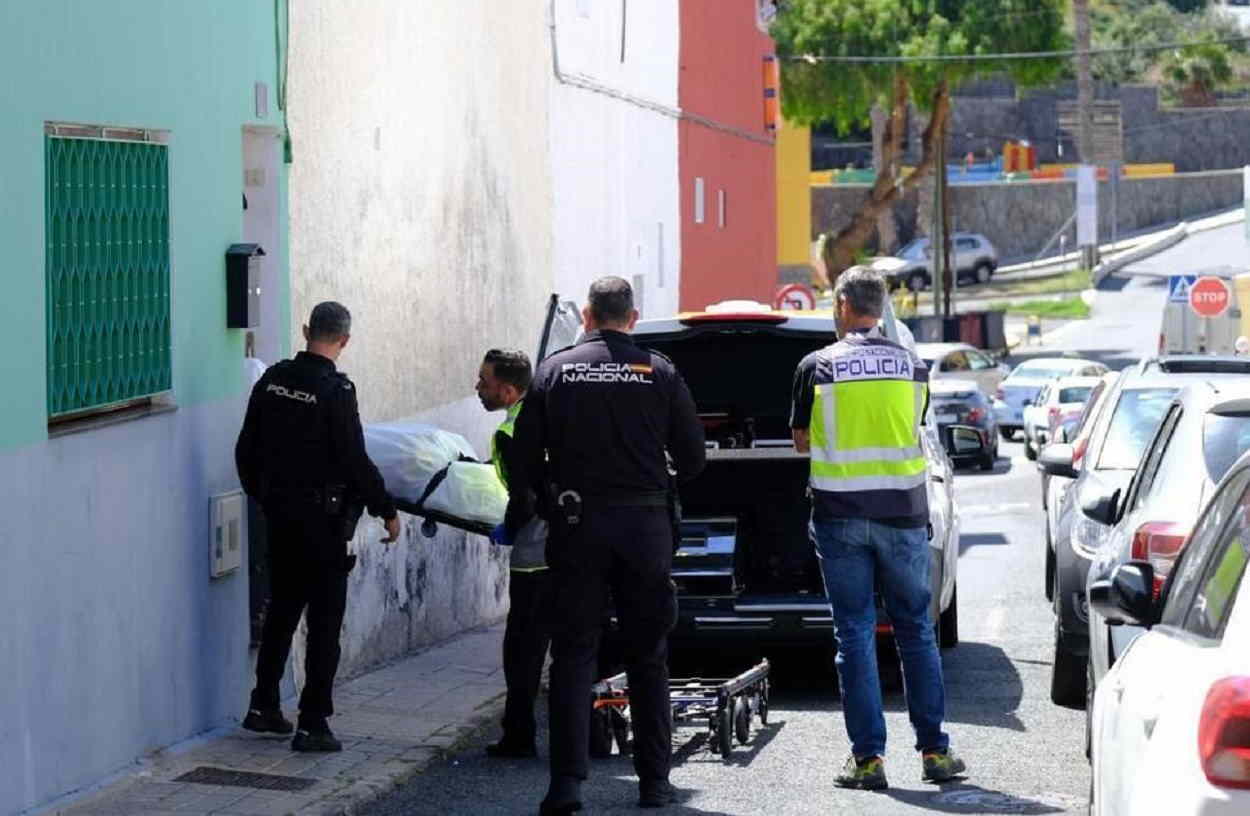 Foto de equipos de emergencia. José Carlos Guerra