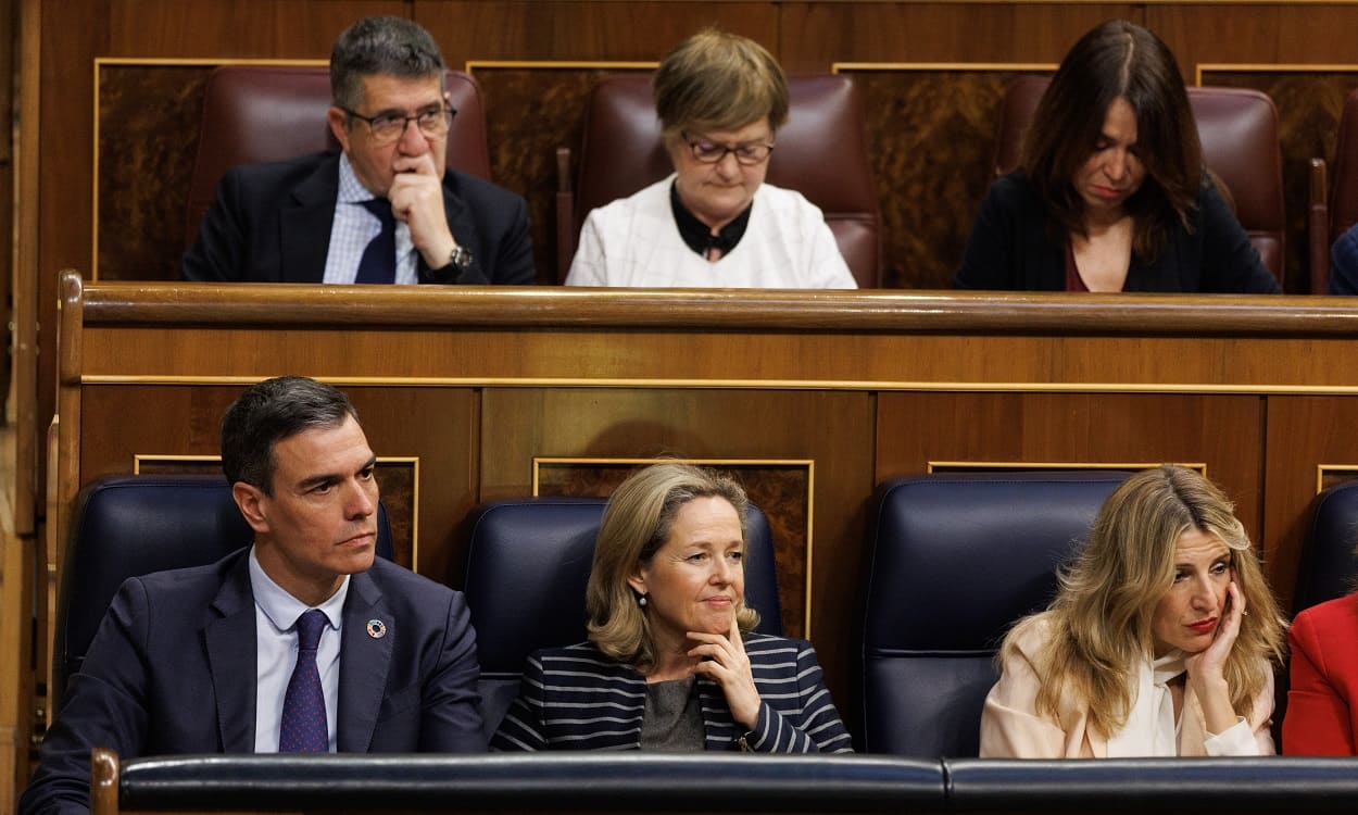 Parte del Gobierno durante la segunda jornada de la moción de censura en el Congreso. EP