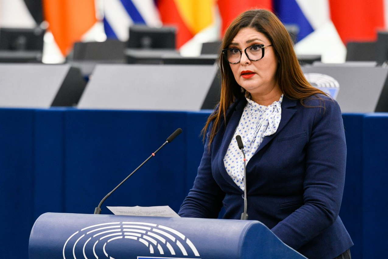 Salima Yenbou, eurodiputada francesa, miembro de la Subcomisión de Derechos Humanos del Parlamento Europeo.