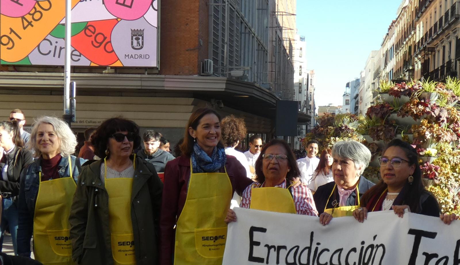 La ministra de Industria, Comercio y Turismo, Reyes Maroto, durante la concentración