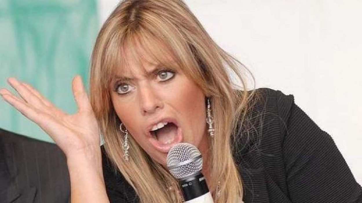 Alessandra Mussolini. Wikipedia