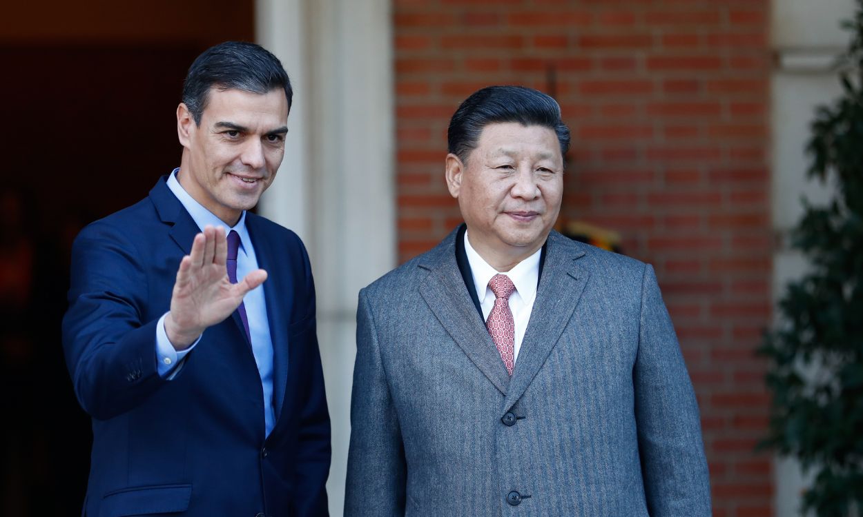 El presidente del Gobierno, Pedro Sánchez, junto al mandatario chino, Xi Jinping, durante su visita de Estado de 2018 a España. EP.