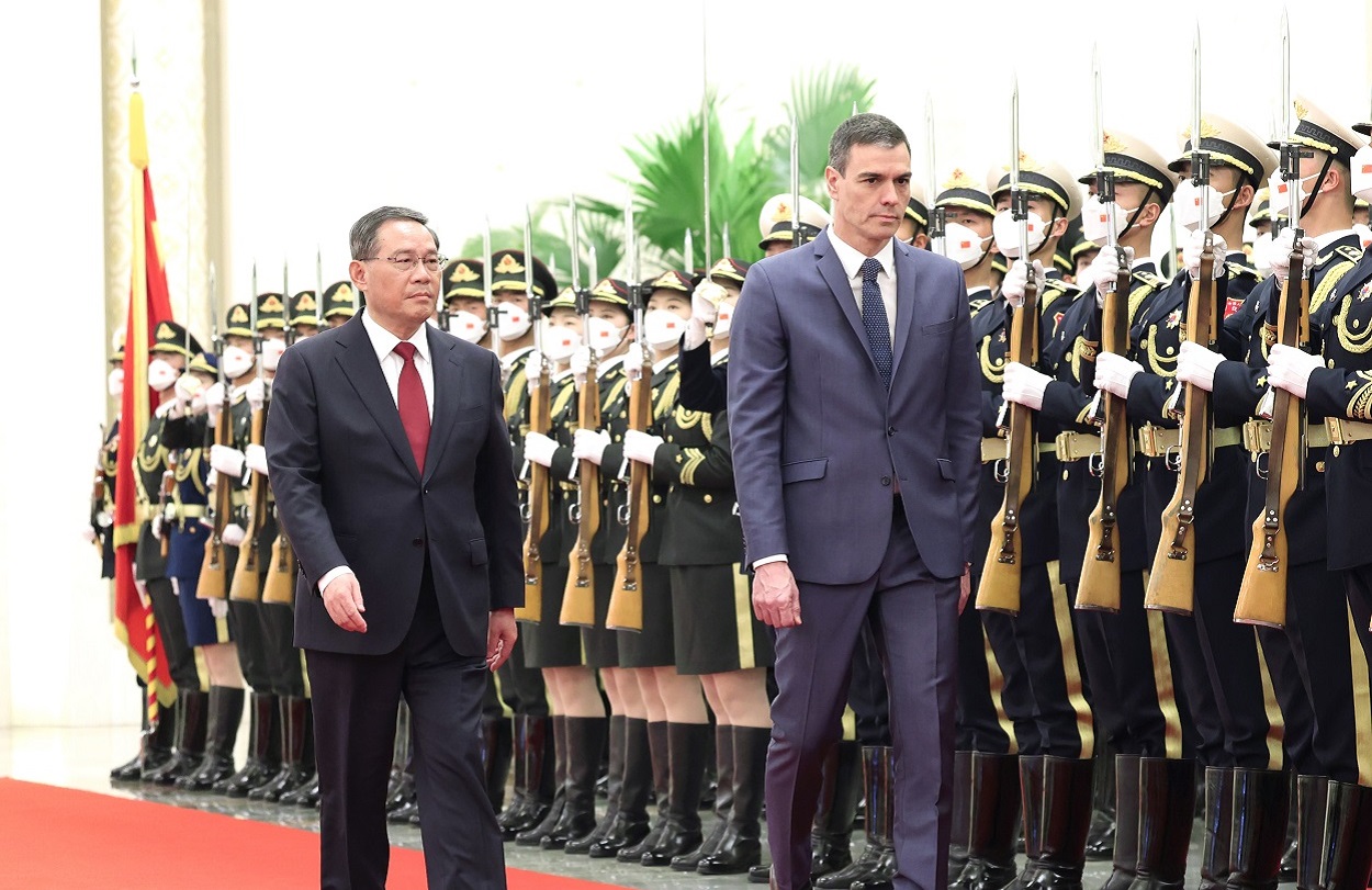 Xi Jinping y Pedro Sánchez, durante el encuentro que han mantenido ambos esta semana en Pekín. EP.