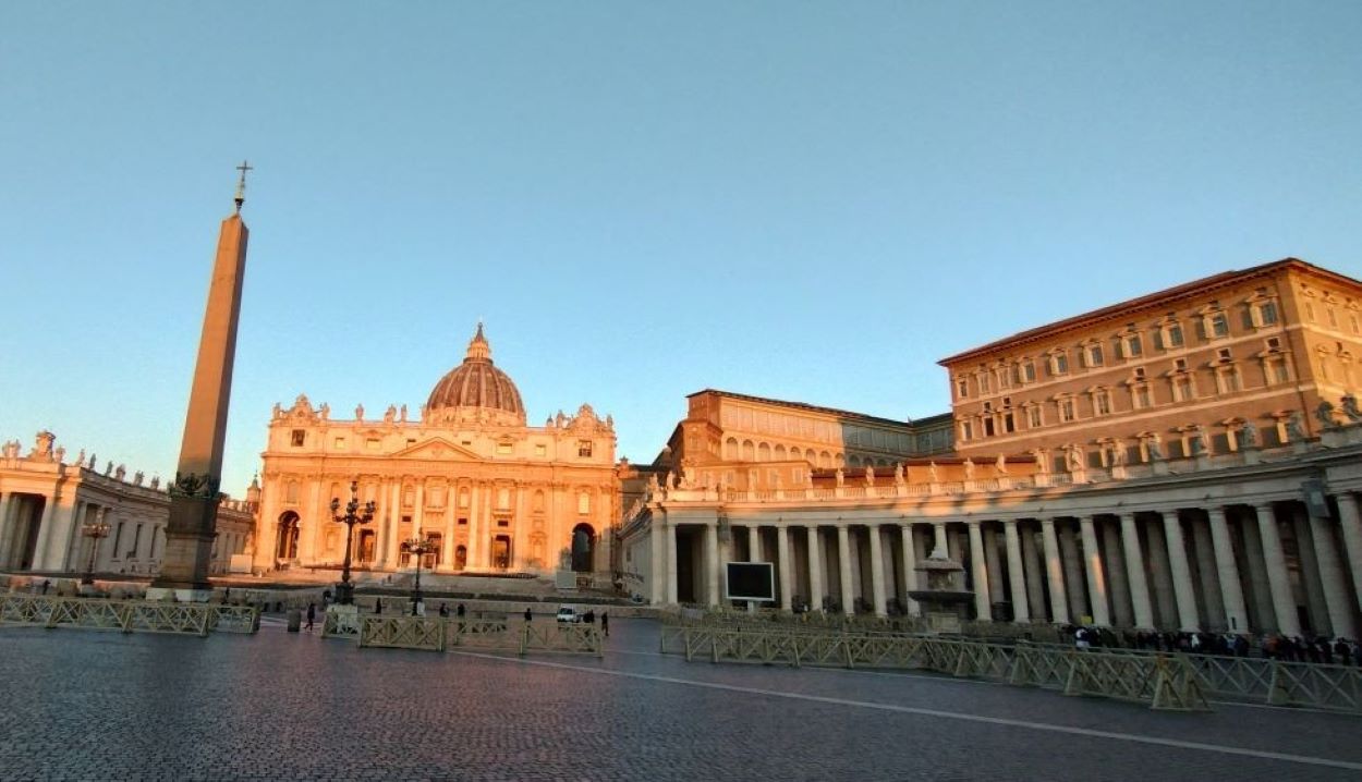 Plaza de San Pedro, en el Vaticano.