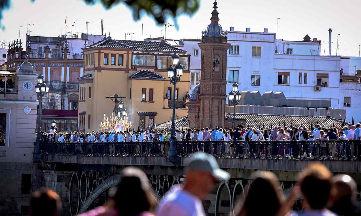 El turismo rompe récords en Semana Santa y supera los niveles prepandemia