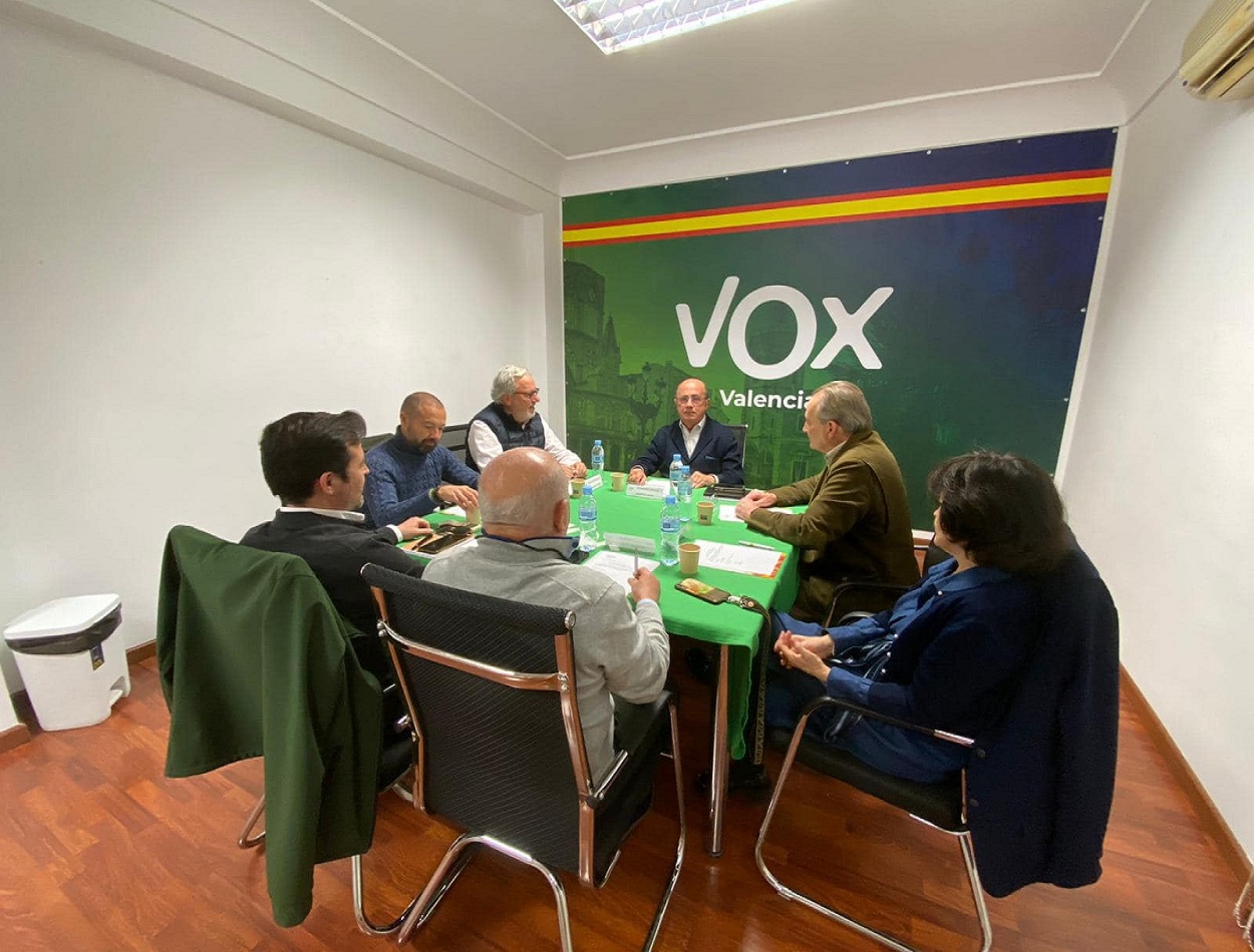 Vox obtuvo fondos ilegales para pagar una de sus sedes. Redes sociales