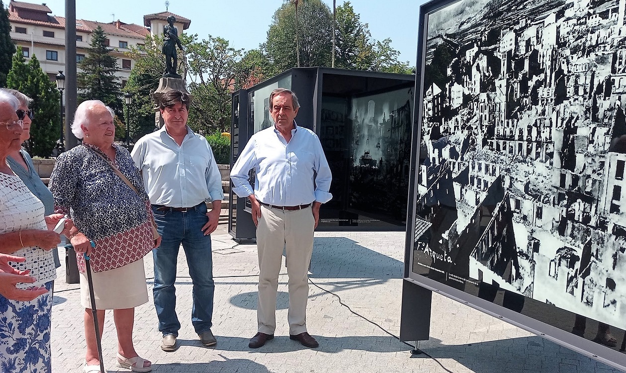 Exposición sobre el bombardeo de Gernika. EP